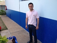 Escolas municipais estão recebendo pintura nova
